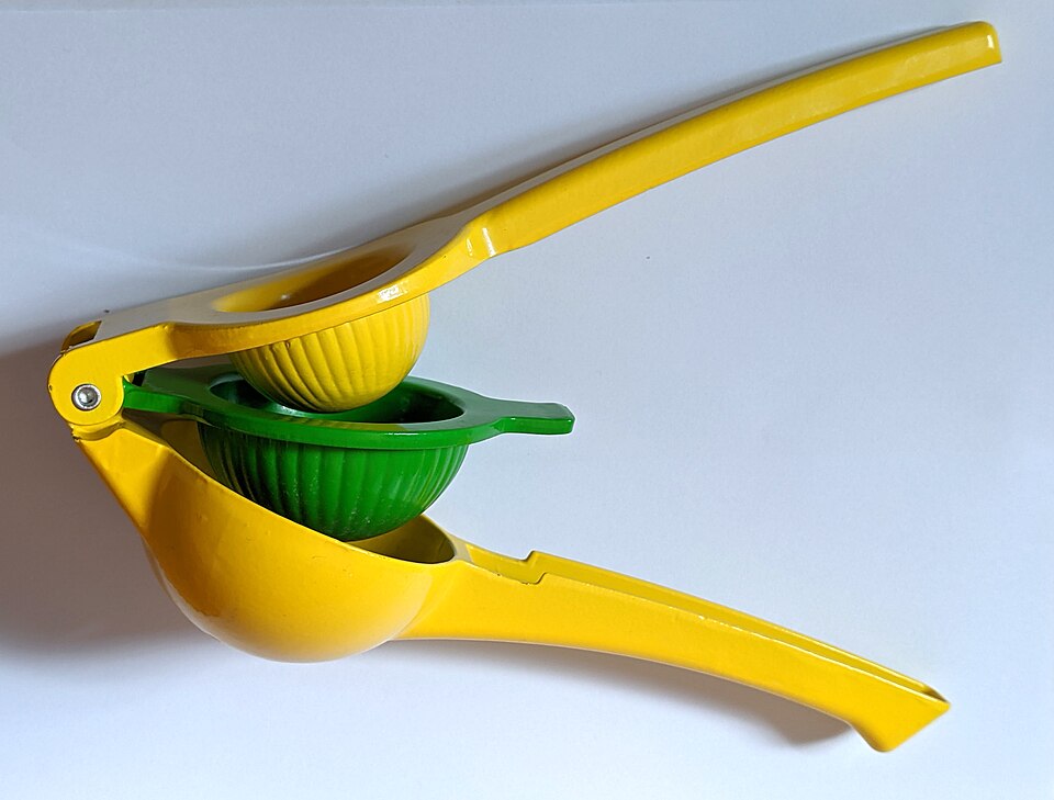 Citrus Juicers and Hand Presses
